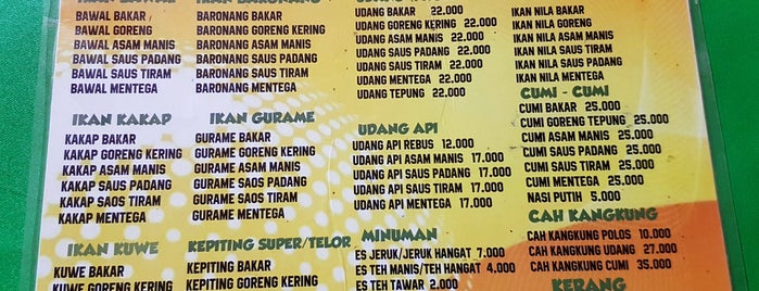 Seafood Tiga Dara is one of Kuliner Rawamangun.