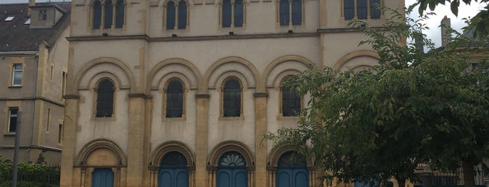 Synagogue is one of Metz.