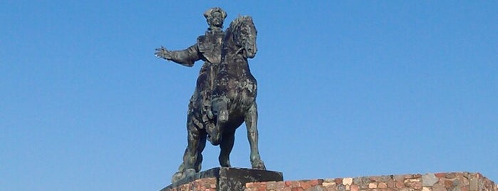 Памятник Императрице Елизавете Петровне is one of Интересные места в Калининградской области.