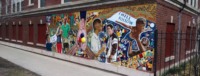 Hazel Sunnyside Mural is one of Lugares favoritos de Derrick.