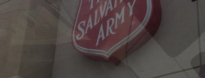 The Salvation Army Family Store & Donation Center is one of Posti che sono piaciuti a Jemma.