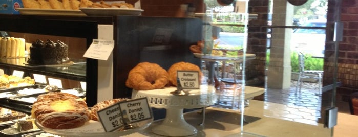 Importico's Bakery Cafe is one of Stephen'in Beğendiği Mekanlar.