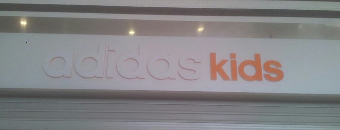 Adidas Kids is one of Locais curtidos por 2She.