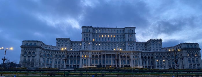 Piața Constituției is one of Ghid de București.