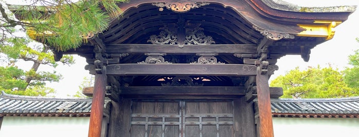 大徳寺 勅使門 is one of 京都市の重要文化財（建造物）.