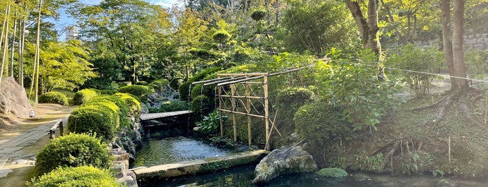 松花堂庭園・美術館 is one of Kyoto.