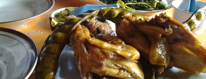 Ayam Goreng Jawa "Mbah Cemplung" is one of Bantul.