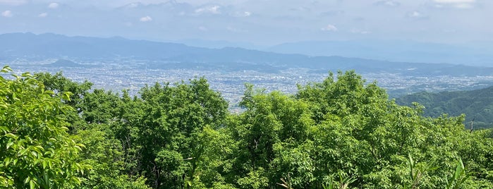 二上山雌岳山頂 is one of 大阪50山.