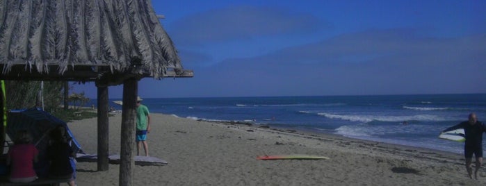 Old Man’s Surfing Area is one of Orte, die Anoush gefallen.