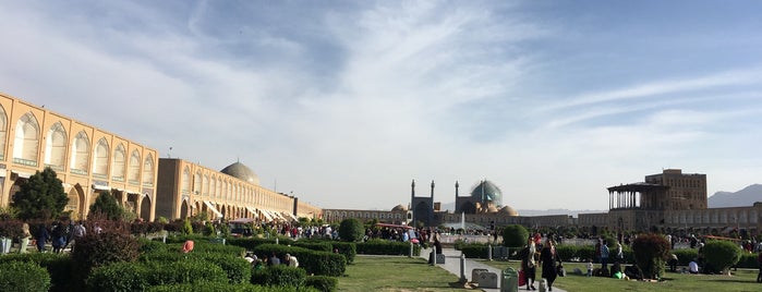 Nakş-ı Cihan Meydanı is one of Iran.