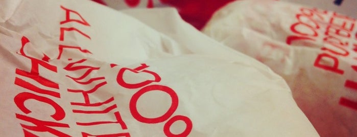 Wendy’s is one of Lugares favoritos de Larry.