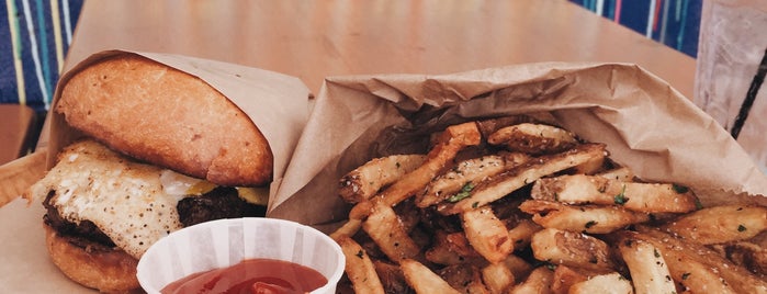 Dallas's Most Mouthwatering Burgers