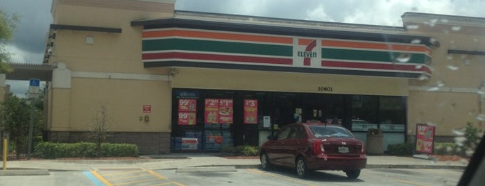 7-Eleven is one of Orte, die Sharon gefallen.