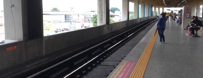 MetrôRio - Estação Colégio is one of metro linha 2.