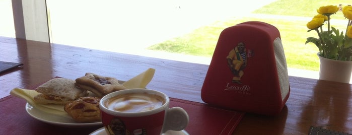 Cafe Viva espresso is one of Lieux qui ont plu à Rodney.