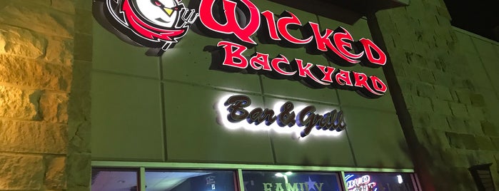 Bucket's Backyard Bar & Grill is one of Austin Wet Your Whistle.