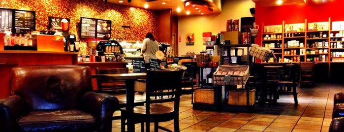 Starbucks is one of Locais curtidos por Grant.