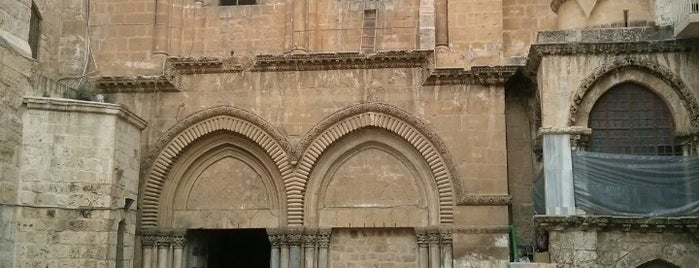 Church of the Holy Sepulchre is one of WW.