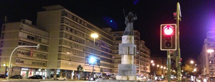 Praça de Alvalade is one of Lieux qui ont plu à Smmac.