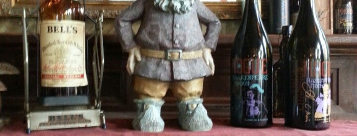 The Gnome Craft Pub is one of Cross Country SD-NY.