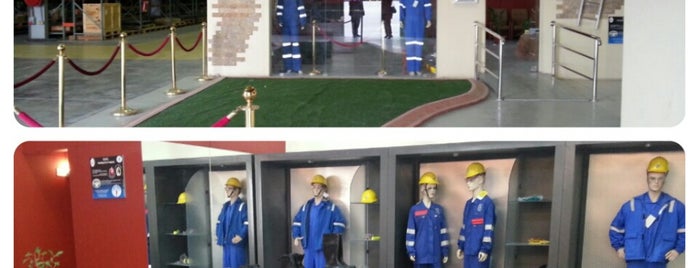 PPE Display Centre is one of Abeer'in Beğendiği Mekanlar.