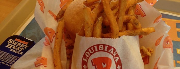 Popeyes Louisiana Kitchen is one of Locais curtidos por Michael.