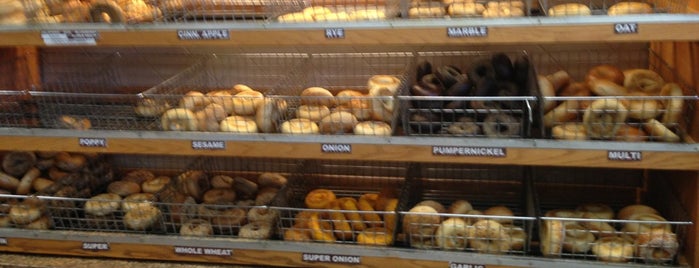 New Paltz Bagel Café is one of Rachelさんのお気に入りスポット.