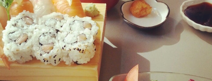 Tomoyoshi Porpora is one of sushi.