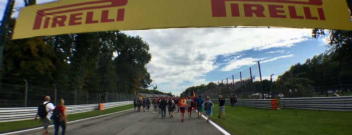 Prima Variante is one of Monza Circuit.