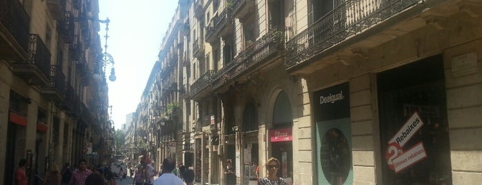 Carrer de Ferran is one of Veronicaさんのお気に入りスポット.