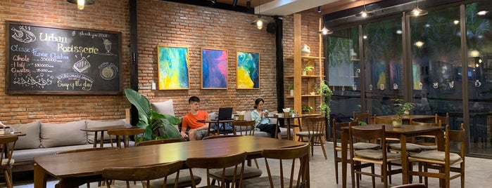 Urban Square Gourmet Deli is one of Danang/Hoi An.