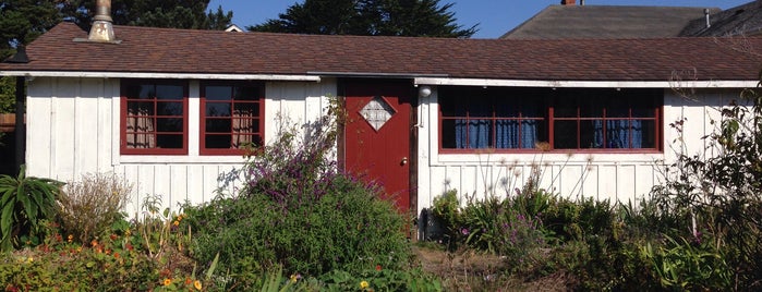 Mendocino Village Cottages is one of Mendocino Coast, NorCal, my beautiful rural home.