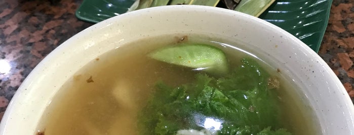 Yong Kee Istimewa Soup Seafood is one of Batam.