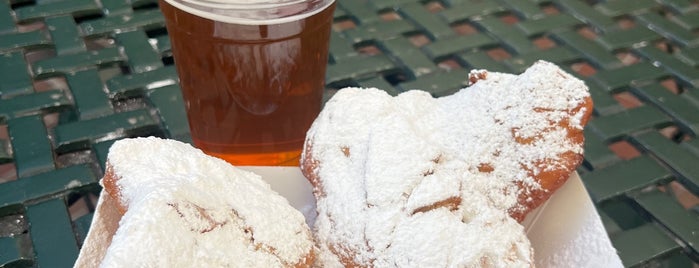 Café Beignet is one of Food To Try In Nawlins'.