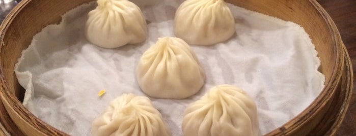 Din Tai Fung is one of Locais curtidos por Nicholas.