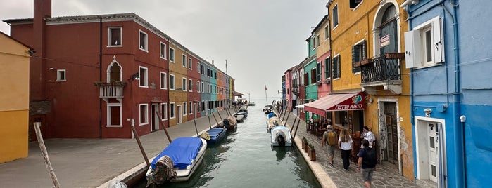 Ponte Tre Ponti is one of Venezia Day 2.