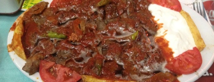 Öz Gerçek Bursa İskender Döner is one of Umut Ayberk 님이 좋아한 장소.