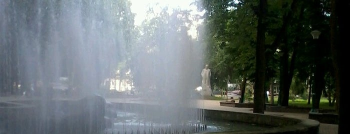 Сквер ім. Т. Г. Шевченка / Shevchenko's Square is one of Dmytro'nun Beğendiği Mekanlar.