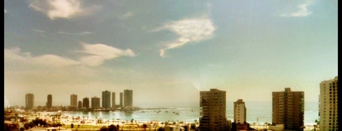 Iquique is one of Mrceloさんのお気に入りスポット.