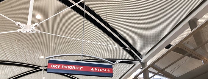 Delta Air Lines Ticket Counter is one of Travel.
