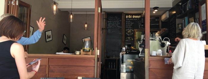 Lot19 Cafe is one of Mike : понравившиеся места.