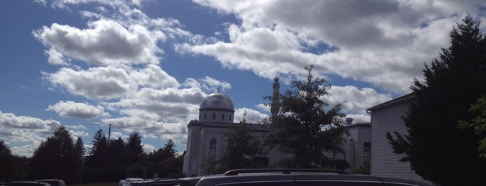 Bait Ur Rehman Mosque is one of DC - Musallahs.