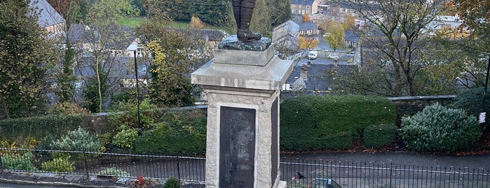 Clitheroe Castle is one of landmarks.