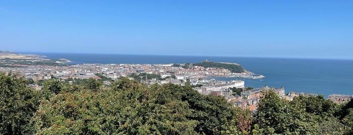 Olivers Mount is one of scarborough.