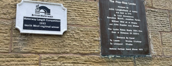 Bingley Five Rise Locks is one of Groot Brittannië.