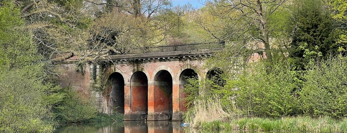 Viaduct Pond is one of London - Travel guide.
