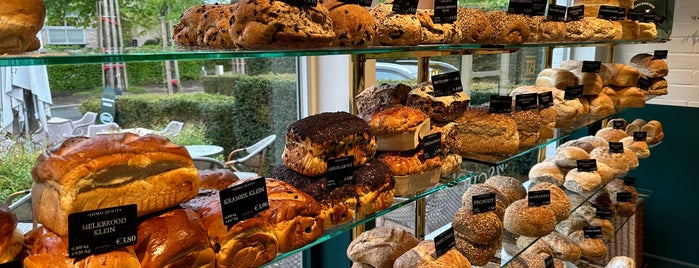 Ambachtelijke Bakkerij Himschoot is one of Bakery.