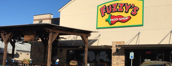 Fuzzy's Taco Shop is one of Tempat yang Disimpan Kenny.