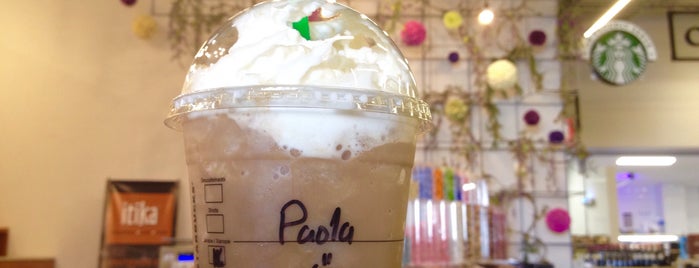 Starbucks is one of Lieux qui ont plu à Patricia.