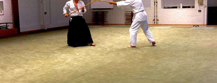 Aikido-Dojo München is one of สถานที่ที่ bastian ถูกใจ.
